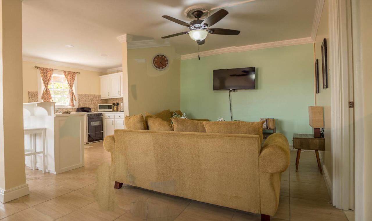 Apartment Soleil- Because Location Really Is Everything! Soufrière Exterior foto